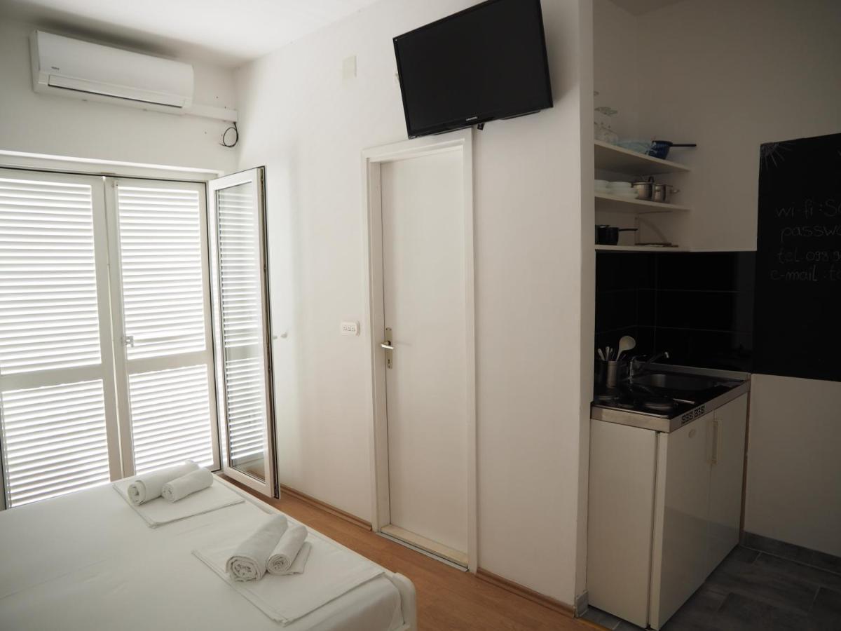 Apartmani Makarska Eksteriør bilde