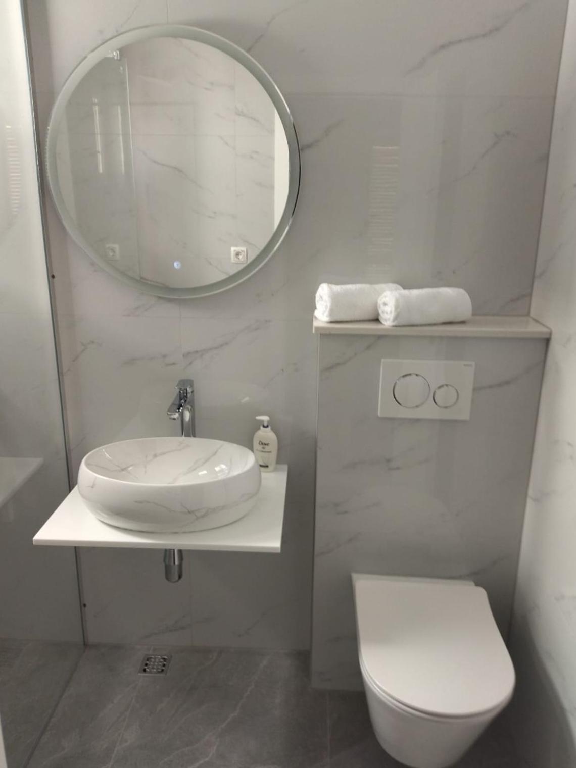 Apartmani Makarska Eksteriør bilde