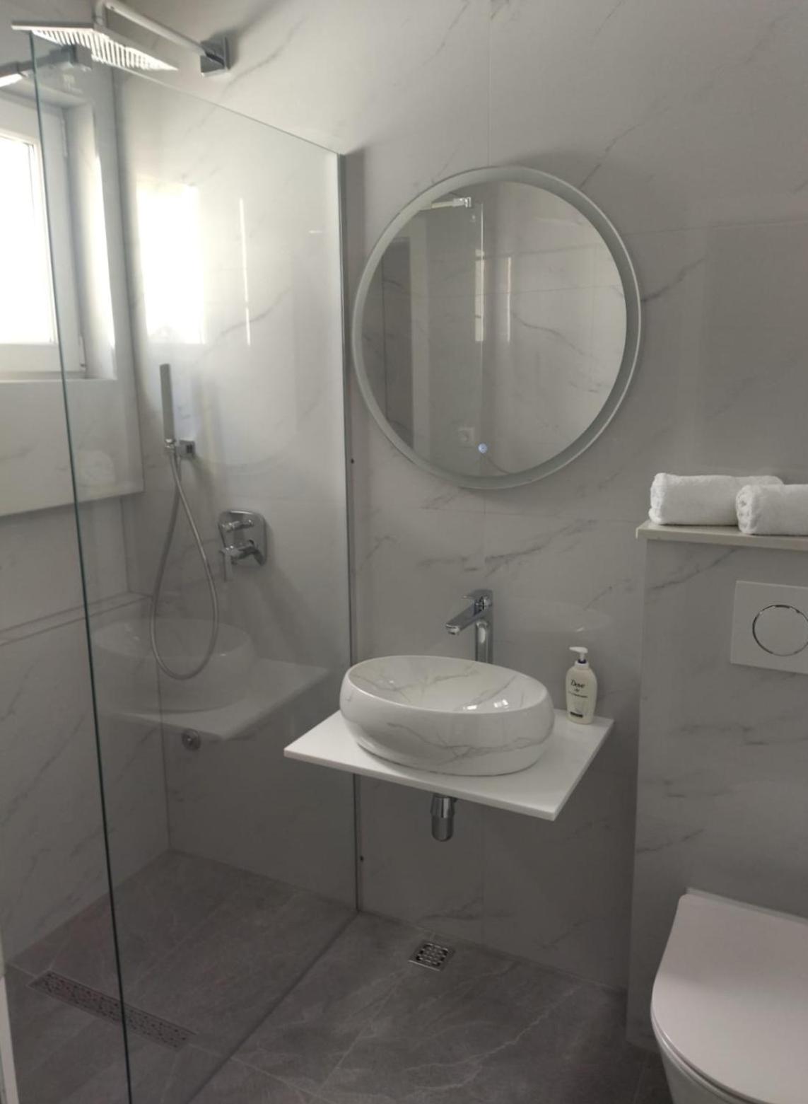 Apartmani Makarska Eksteriør bilde